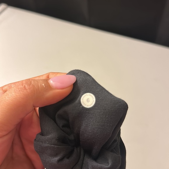 Lululemon align cropped joggers - Picture 2 of 2